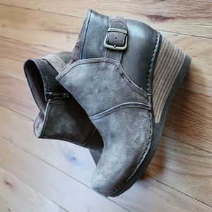 Dansko Women's Shirley Ankle Boot